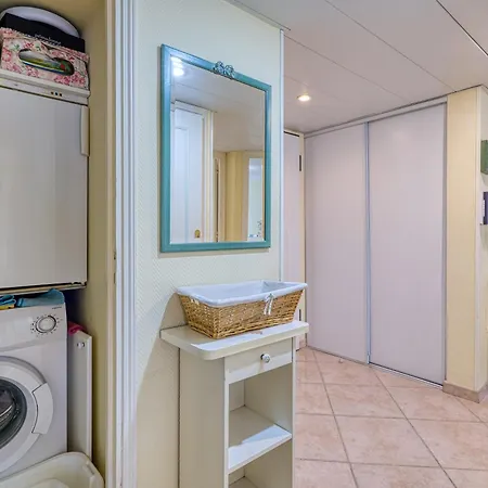 Garden View Daturas With Balcony - Happy Rentals