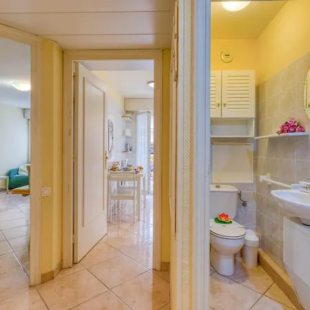 Garden View Daturas With Balcony - Happy Rentals 公寓