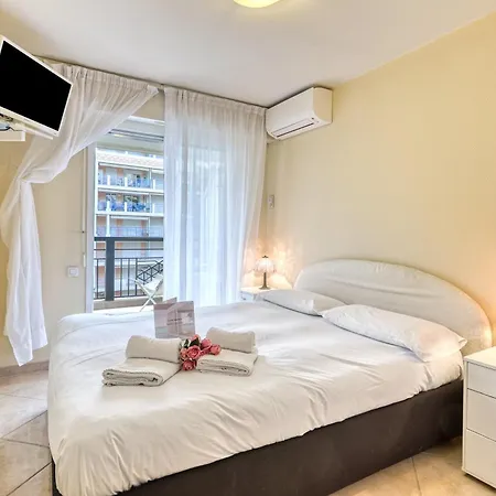Garden View Daturas With Balcony - Happy Rentals Apartamento *