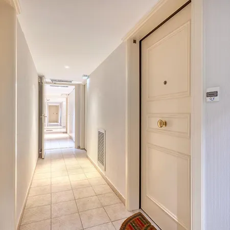 Garden View Daturas With Balcony - Happy Rentals *